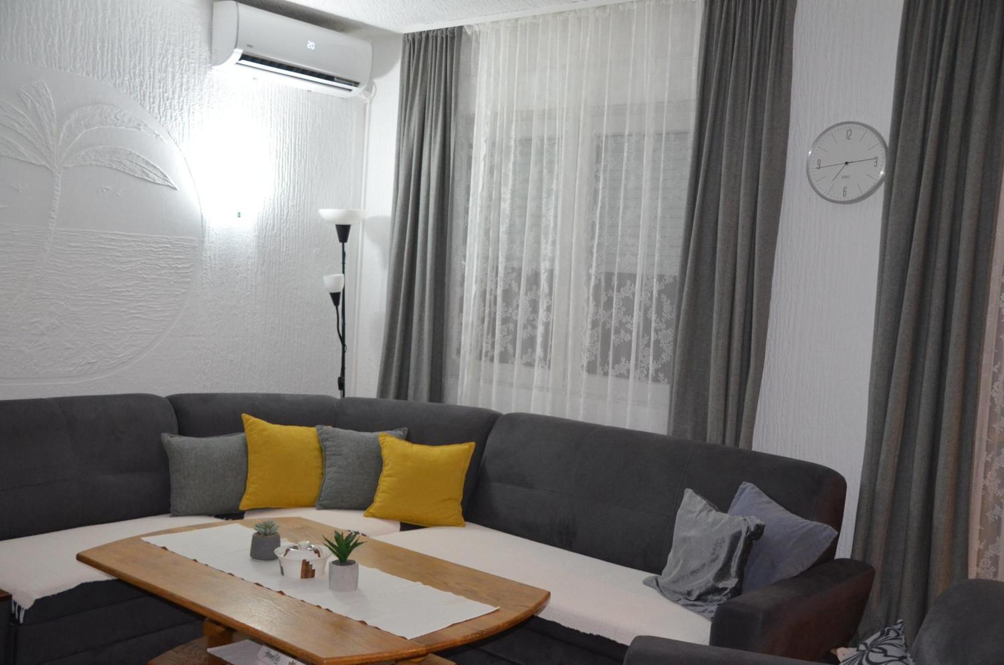 Ferienwohnung Cerak Lux Belgrad Exterior foto
